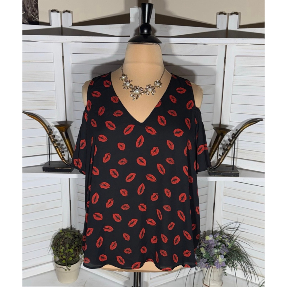 Torrid cold shoulder chiffon top red lips punk whimsigoth Alt boho edgy festival